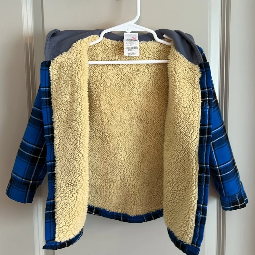 LOT! 3T Sweater and Sweatshirts!